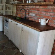 Skandinaaviapärane-vanutatud-puidust-köök-Kurksel